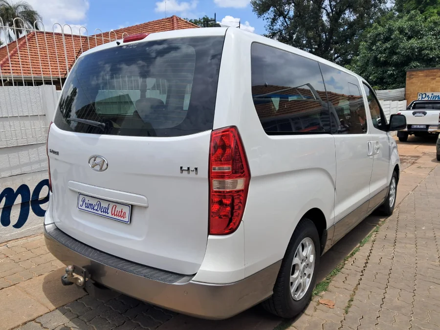 Used 2013 Hyundai H-1 2.5VGTi bus Elite 9-seater - Prime Deal Auto