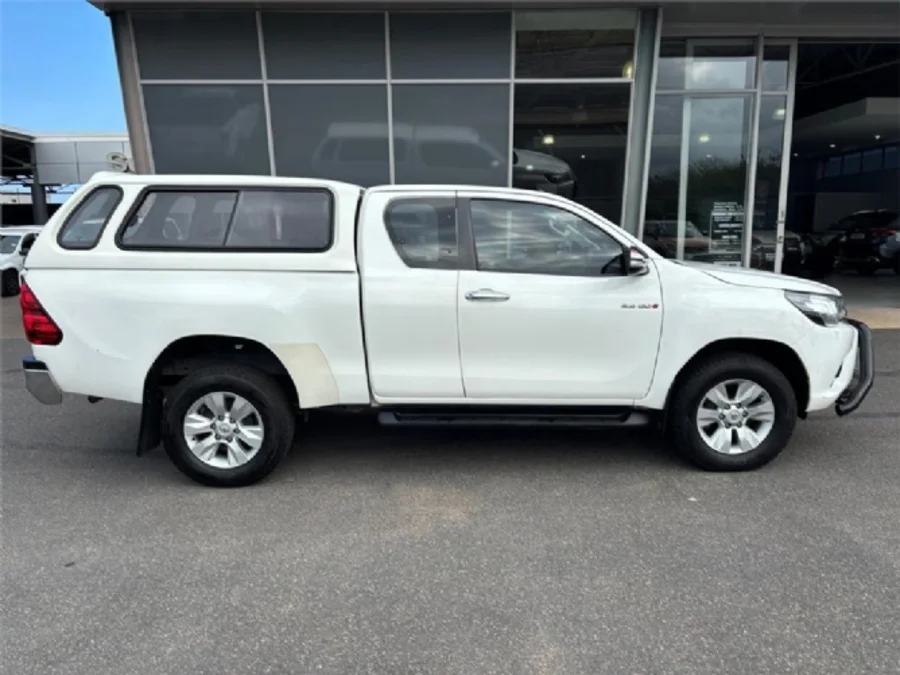 Used 2016 Toyota Hilux 2.8GD-6 Xtra cab 4x4 Raider Dakar - MG Amanzimtoti