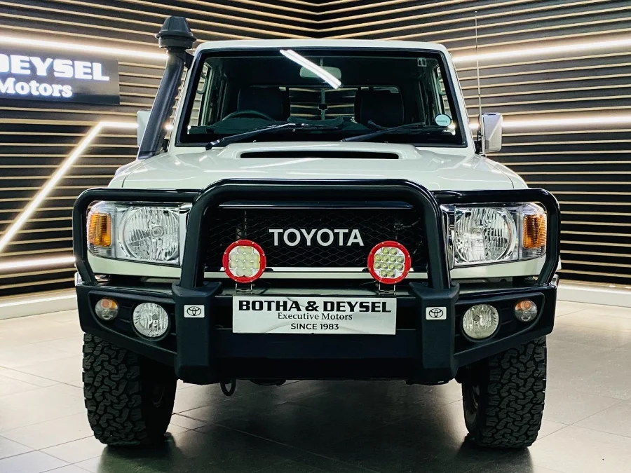 Used 2022 Toyota Land Cruiser 79 4.5D-4D V8 double cab LX 70th Anniversary - BOTHA AND DEYSEL EXECUTIVE MOTORS Used 2022 Toyota Land Cruiser 79 4.5D-4D V8 double cab LX 70th Anniversary - BOTHA AND DEYSEL EXECUTIVE MOTORS