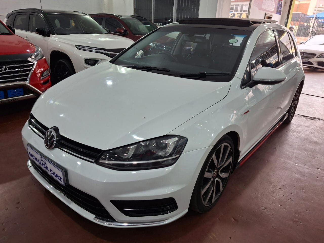 New 2017 Volkswagen Golf 2.0TDI Comfortline R-Line