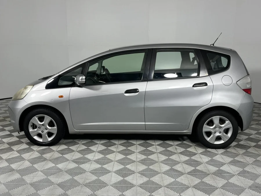 Used 2009 Honda Jazz 1.4 LX automatic - WeBuyCars Richmond Used 2009 Honda Jazz 1.4 LX automatic - WeBuyCars Richmond