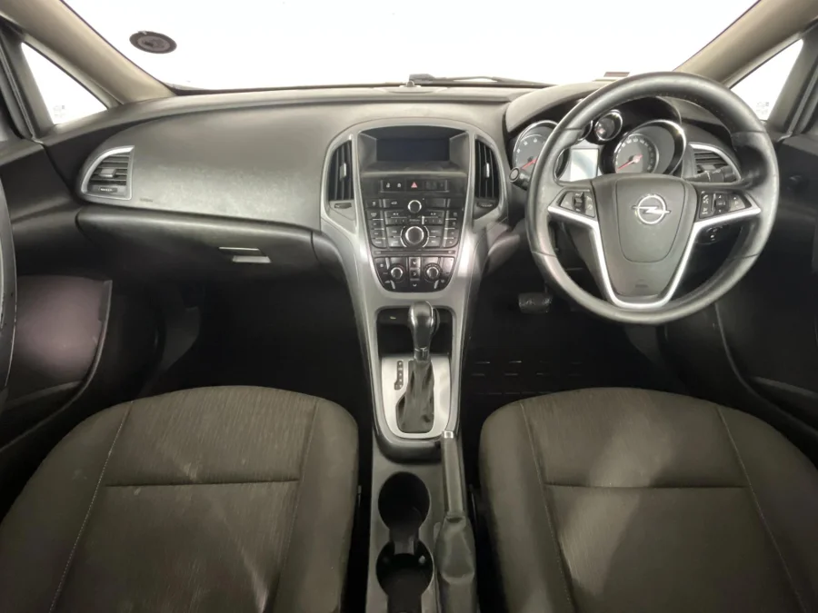 Used 2015 Opel Astra sedan 1.4 Turbo Enjoy auto - WeBuyCars Silverlakes