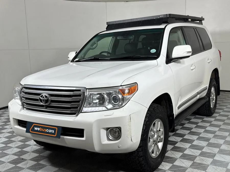 Used 2014 Toyota Land Cruiser 200 4.5D-4D V8 VX - WeBuyCars Midstream Used 2014 Toyota Land Cruiser 200 4.5D-4D V8 VX - WeBuyCars Midstream