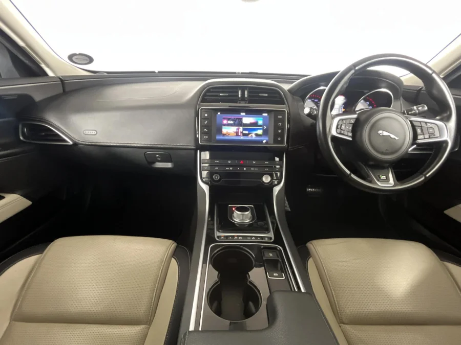 Used 2015 Jaguar XE 25t R-Sport - WeBuyCars Epping