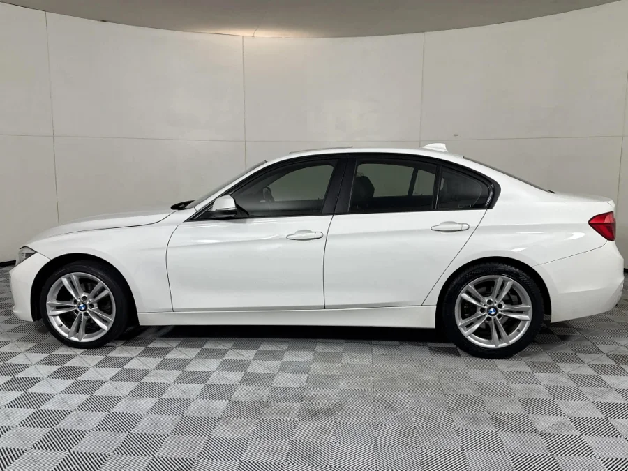 Used 2016 BMW 3 Series 320i sports-auto - WeBuyCars Midstream Used 2016 BMW 3 Series 320i sports-auto - WeBuyCars Midstream