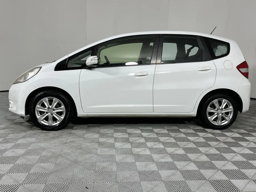 Used 2013 Honda Jazz 1.5 Elegance - WeBuyCars Pietermaritzburg Used 2013 Honda Jazz 1.5 Elegance - WeBuyCars Pietermaritzburg