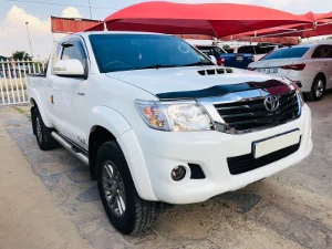 Used 2014 Toyota Hilux 3.0D-4D Xtra cab 4x4 Raider