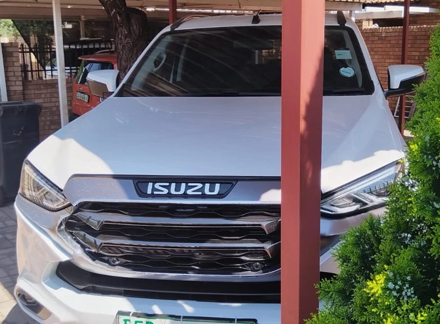 Used 2024 Isuzu mu-X 1.9TD LS - Private Seller