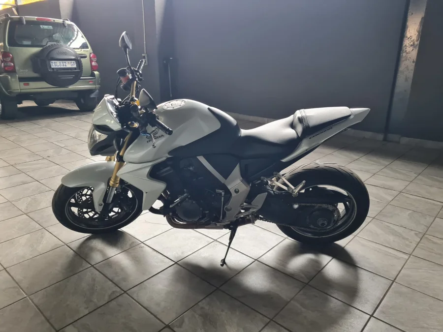 CB1000R - Bonus Cars