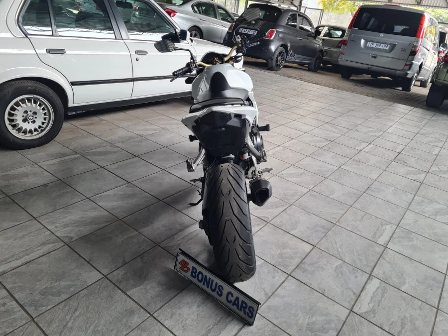 CB1000R - Bonus Cars