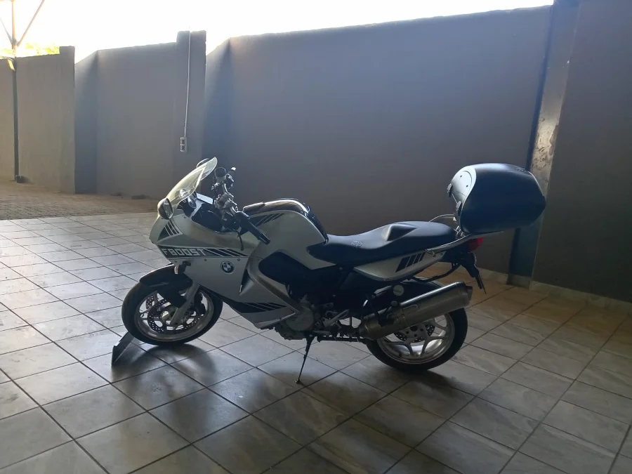 BMW F800ST ST ABS H/GRIPS - Bonus Cars