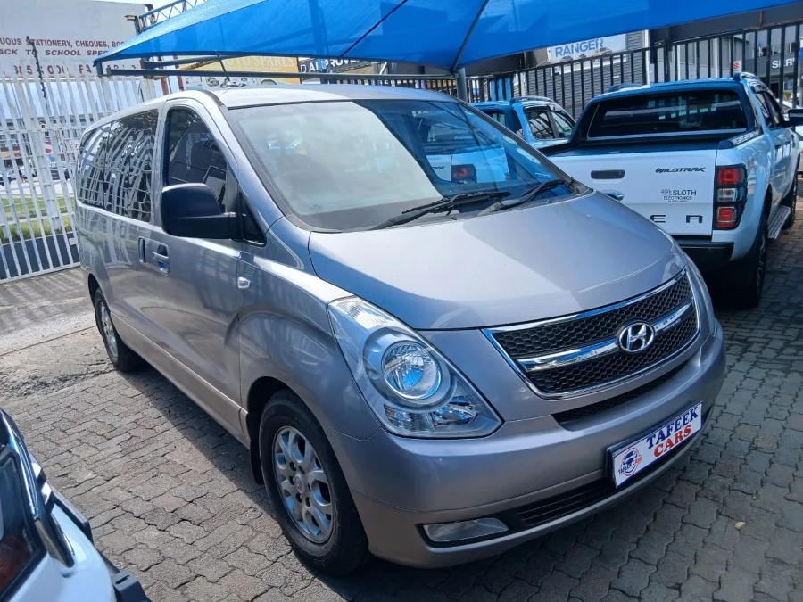 Used 2016 Hyundai H-1 2.5VGTi bus Elite 9-seater - Tafeek Cars