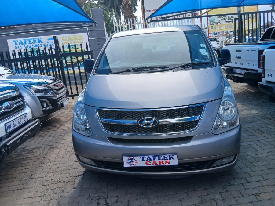 Used 2016 Hyundai H-1 2.5VGTi bus Elite 9-seater - Tafeek Cars