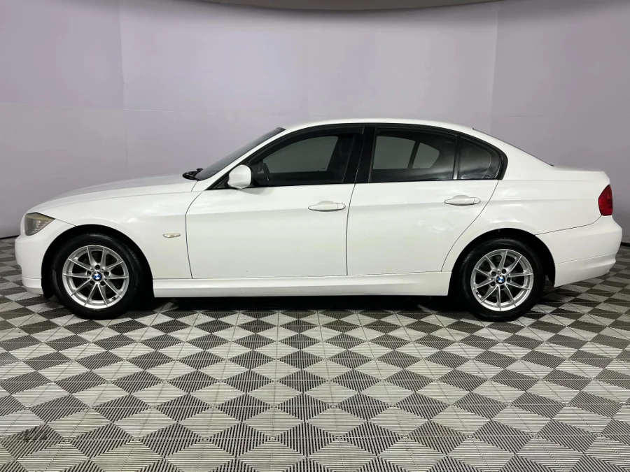 Used 2011 BMW 3 Series 320d - WeBuyCars Durban