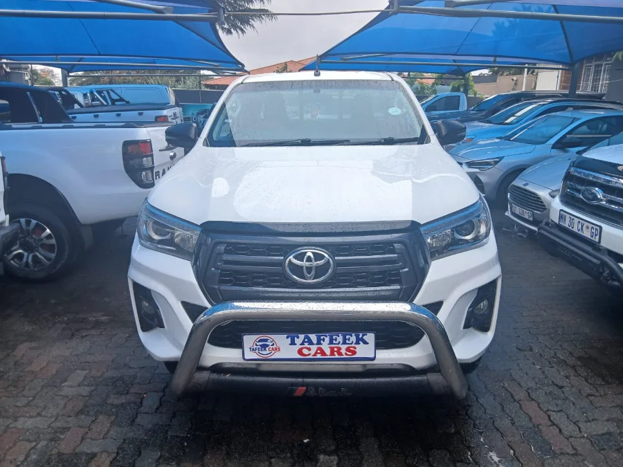 Used 2020 Toyota Hilux 2.4GD-6 4x4 SRX - Tafeek Cars