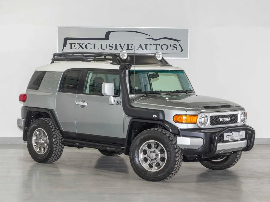 Used 2011 Toyota FJ Cruiser - Exclusive Auto