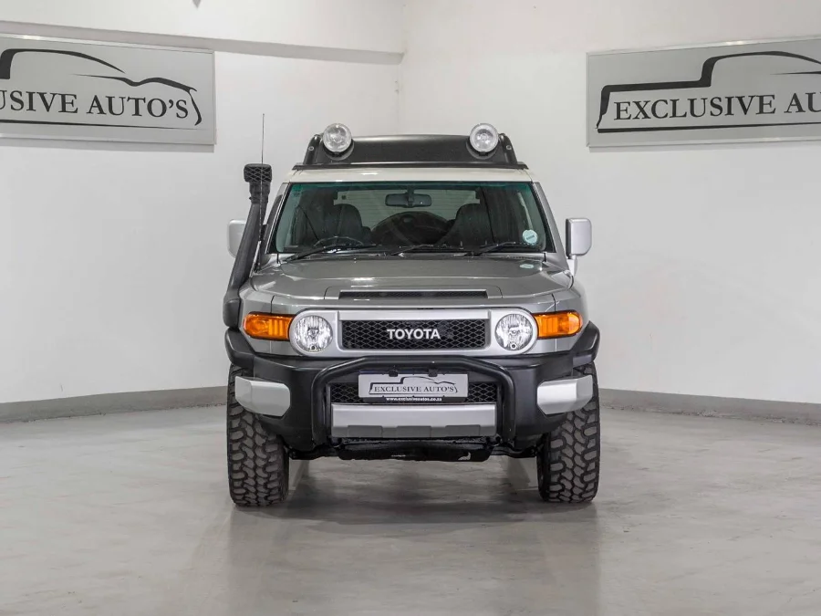 Used 2011 Toyota FJ Cruiser - Exclusive Auto
