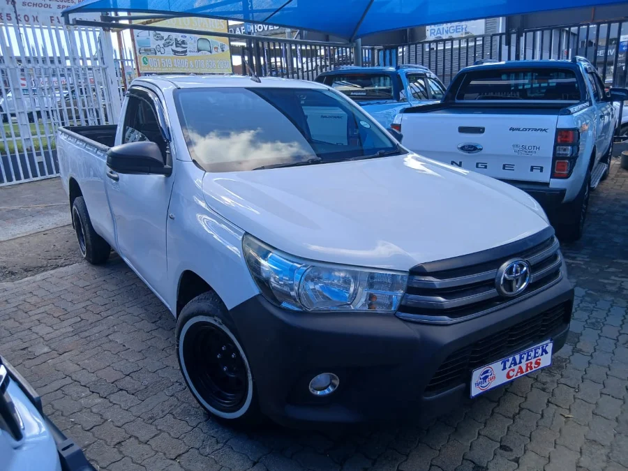 Used 2018 Toyota Hilux 2.0 S - Tafeek Cars