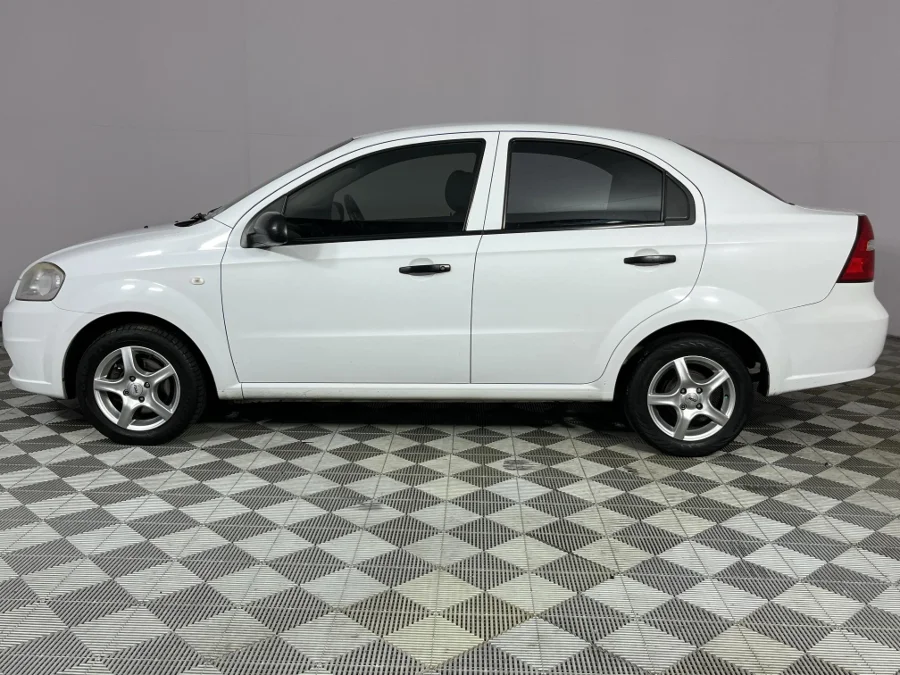 Used 2011 Chevrolet Aveo sedan 1.6 L - WeBuyCars Epping