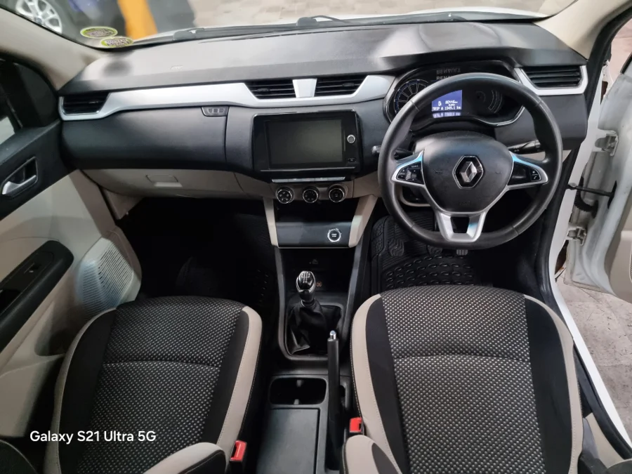 Used 2024 Renault Triber 1.0 Zen manual - V Cars