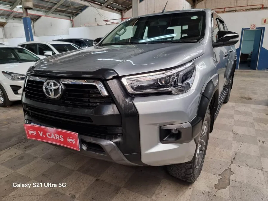 Used 2023 Toyota Hilux 2.4GD-6 double cab Raider manual - V Cars
