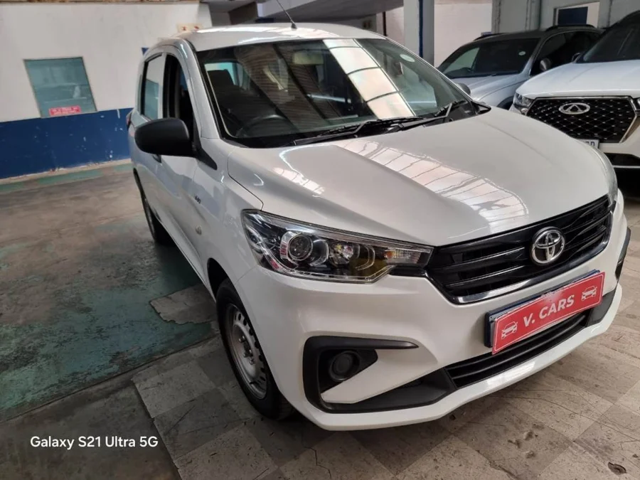 Used 2022 Toyota Rumion 1.5 TX manual - V Cars