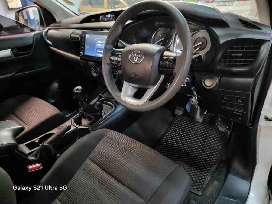 Used 2023 Toyota Hilux 2.4GD-6 single cab SR - V Cars