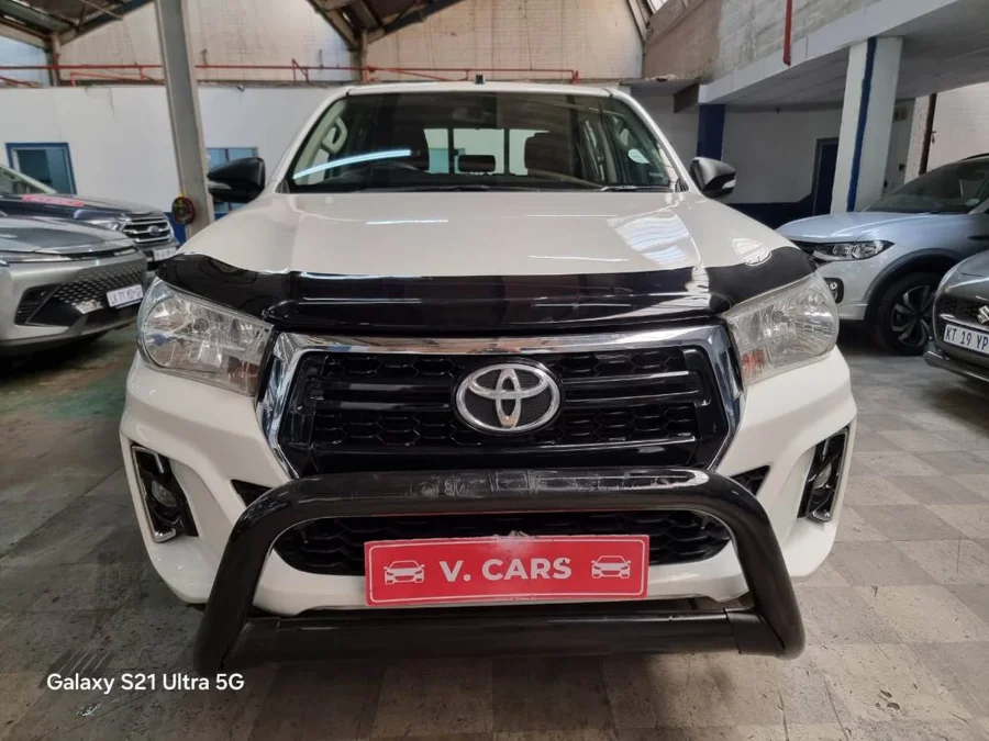 Used 2016 Toyota Hilux 2.4GD-6 double cab 4x4 SRX - V Cars Used 2016 Toyota Hilux 2.4GD-6 double cab 4x4 SRX - V Cars