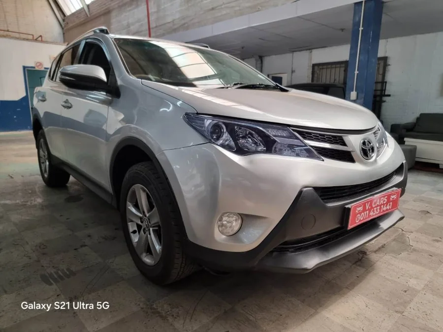 Used 2015 Toyota RAV4 2.0 GX auto - V Cars