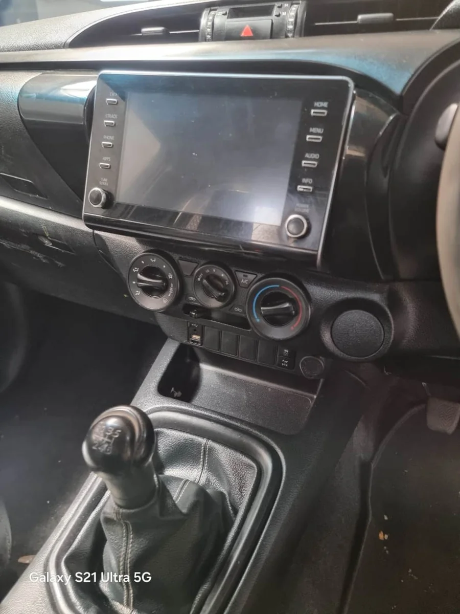 Used 2020 Toyota Hilux 2.4GD-6 single cab Raider manual - V Cars