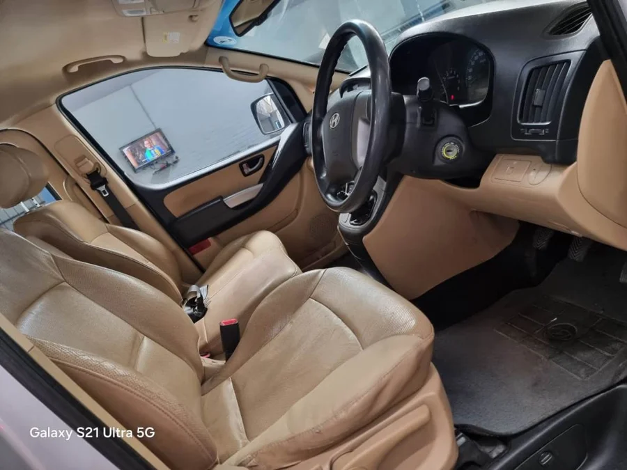 Used 2009 Hyundai H-1 2.4 bus Executive - V Cars