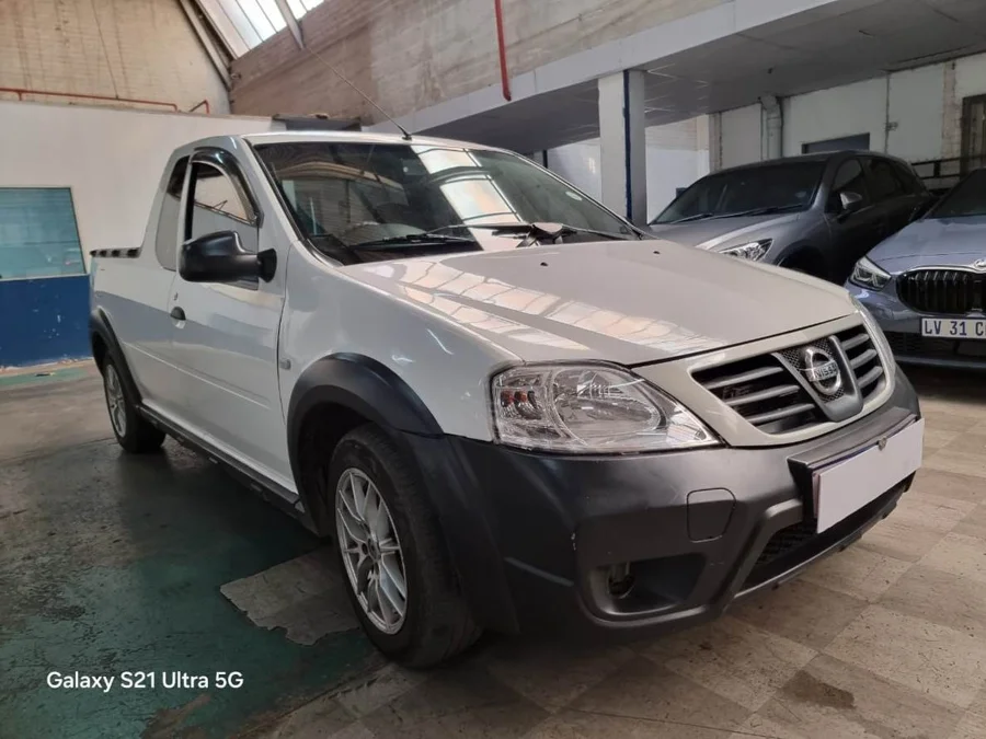 Used 2013 Nissan NP200 1.6 16v high - V Cars
