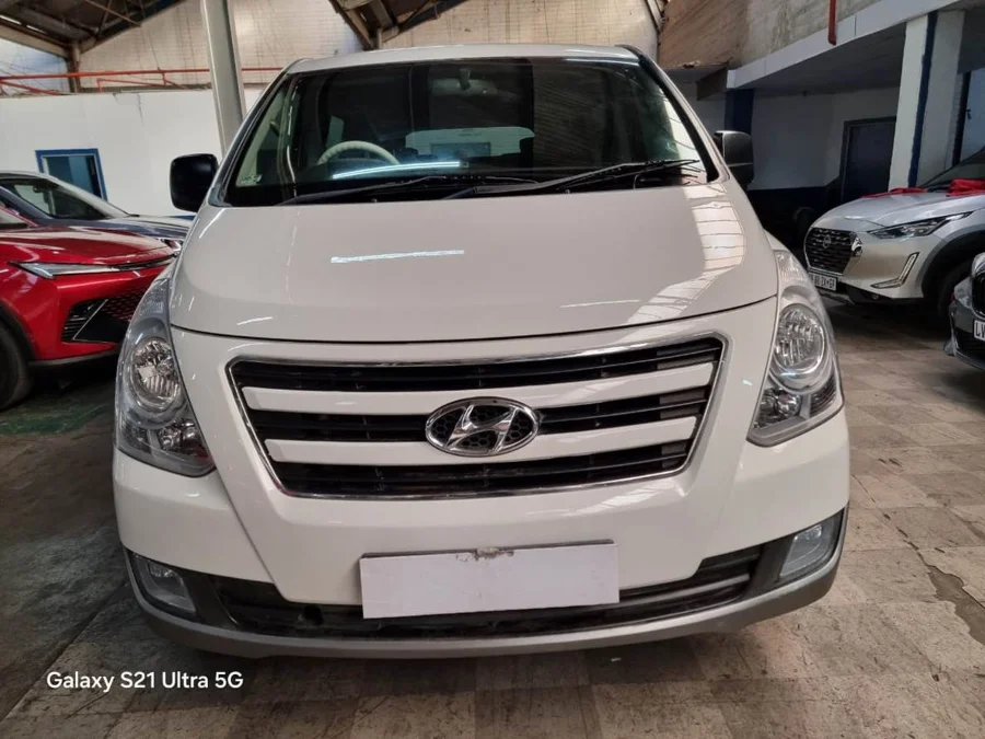 Used 2016 Hyundai H-1 2.4 bus Executive - V Cars