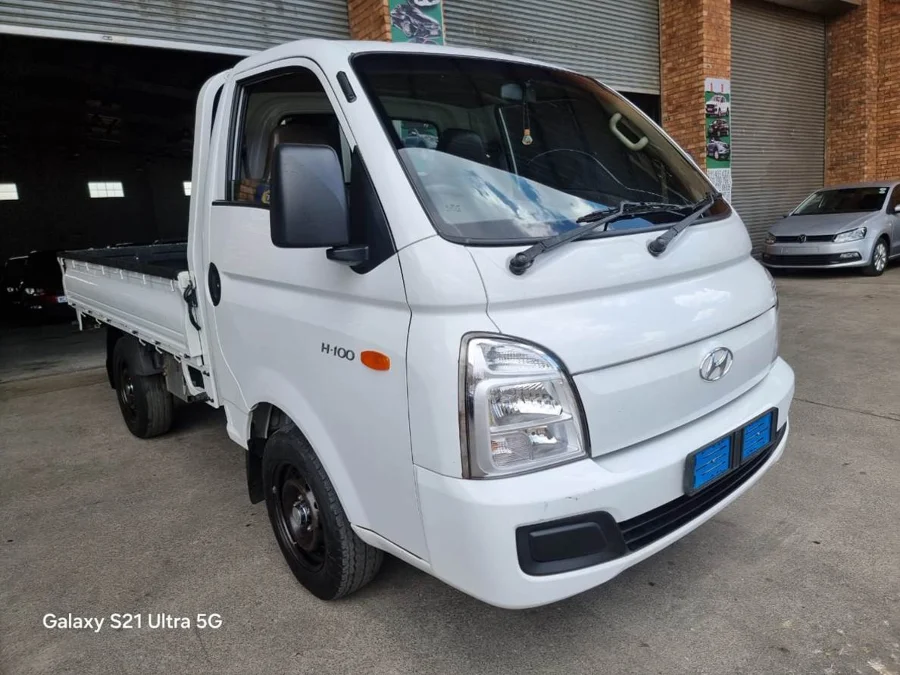 Used 2020 Hyundai H-100 Bakkie 2.6D deck (aircon) - V Cars Used 2020 Hyundai H-100 Bakkie 2.6D deck (aircon) - V Cars
