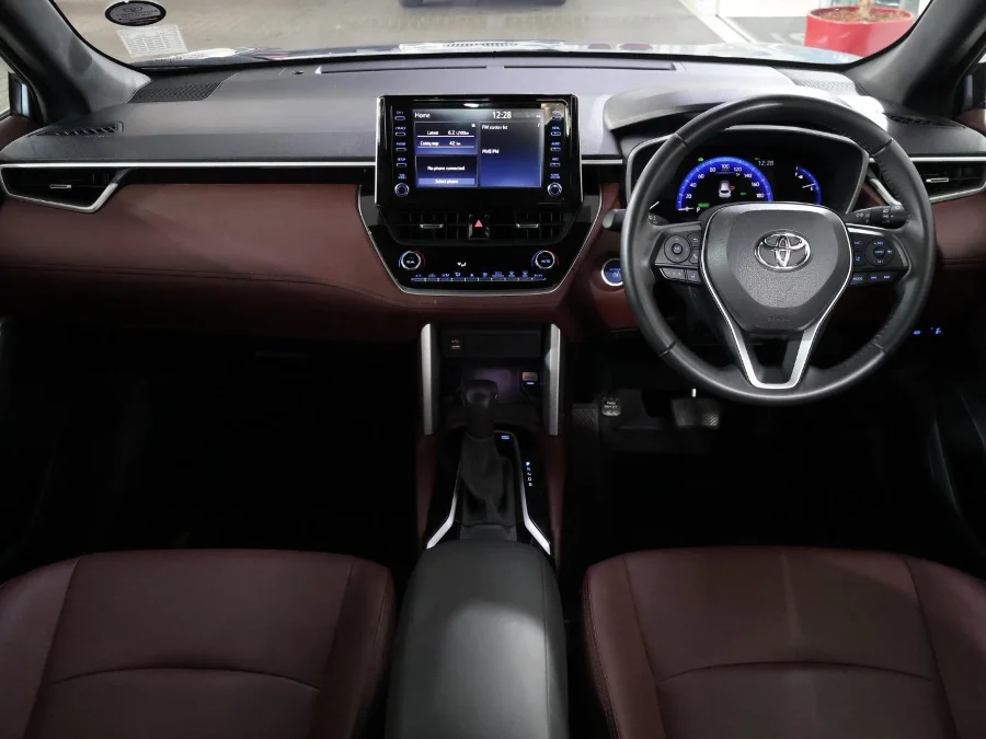 Used 2024 Toyota Corolla Cross 1.8 Hybrid XR - SMG Toyota Cresta