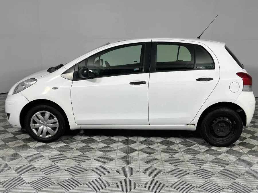 Used 2011 Toyota Yaris 5-door Zen3 Plus - WeBuyCars Richmond