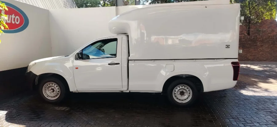 Used 2022 Isuzu D-Max Gen 6 250c single cab - JC Auto