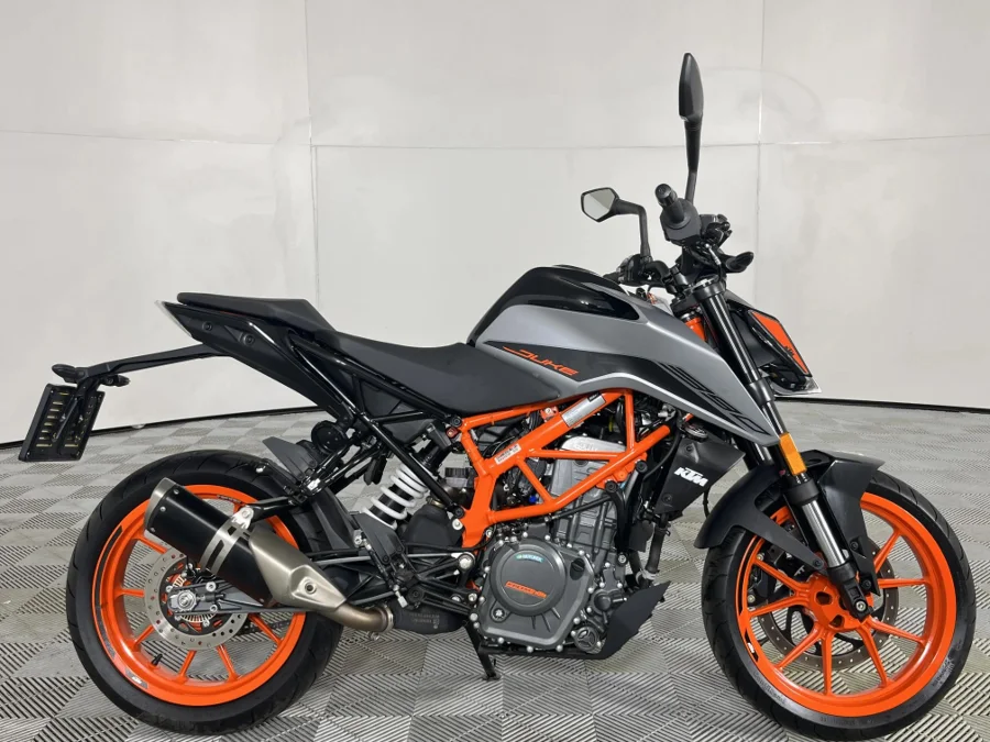 Used 2022 KTM Duke 390 Duke - WeBuyCars Riverhorse