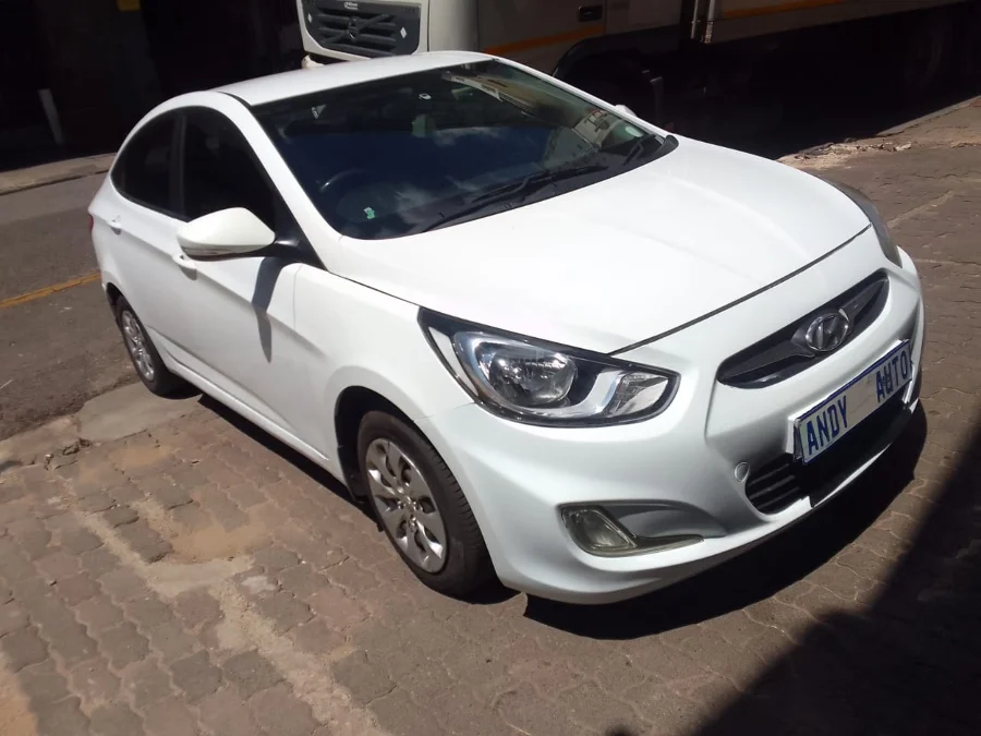Used 2014 Hyundai Accent sedan 1.6 Motion - Andy Auto
