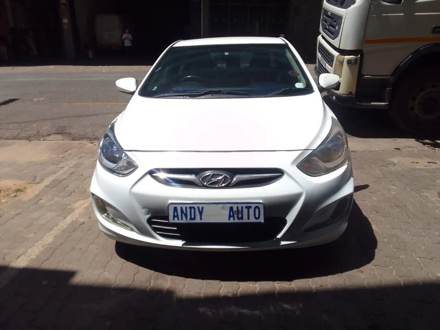 Used 2014 Hyundai Accent sedan 1.6 Motion - Andy Auto