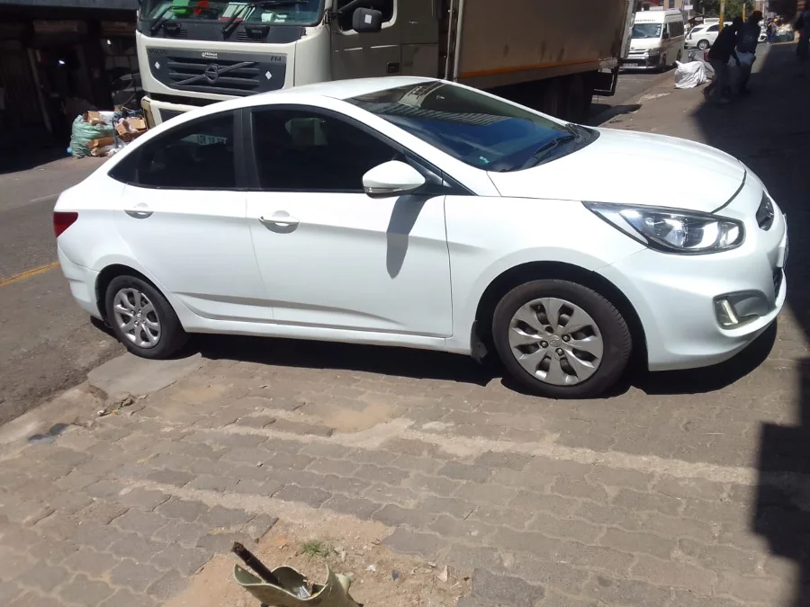 Used 2014 Hyundai Accent sedan 1.6 Motion - Andy Auto