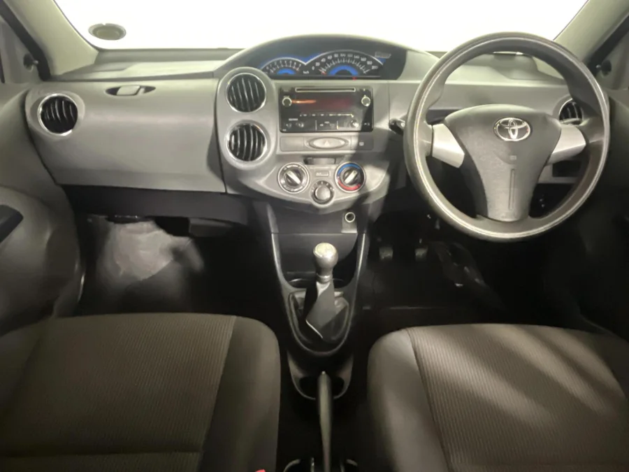 Used 2017 Toyota Etios hatch 1.5 Sprint - WeBuyCars Silverlakes