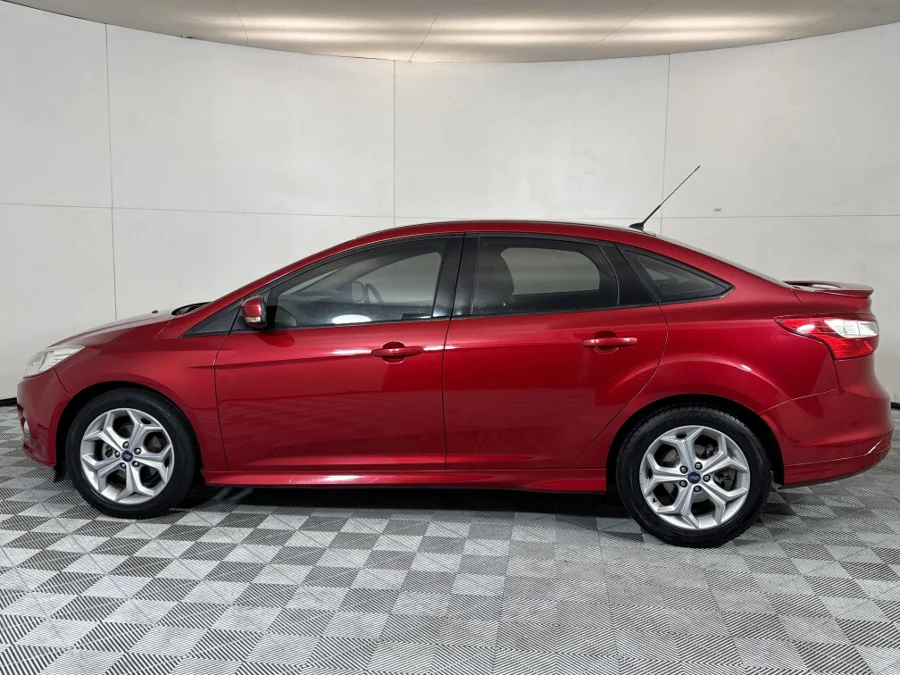 Used 2013 Ford Focus sedan 2.0 Trend - WeBuyCars Midstream