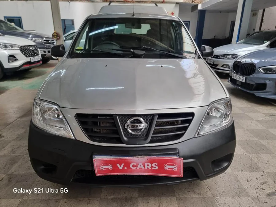 Used 2015 Nissan NP200 1.6i - V Cars