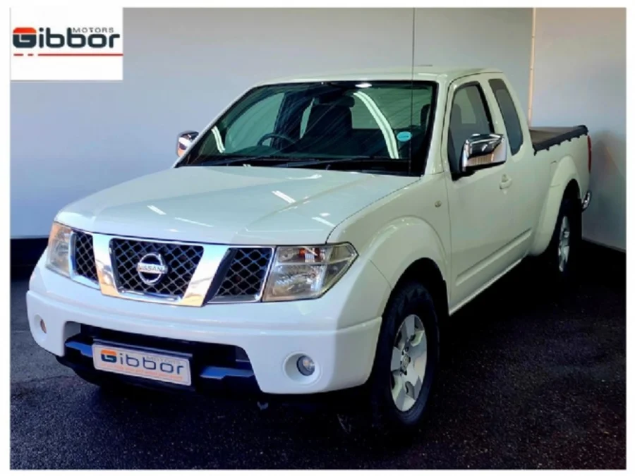 Used 2013 Nissan Navara 2.5dCi KingCab XE - Gibbor Motors Used 2013 Nissan Navara 2.5dCi KingCab XE - Gibbor Motors