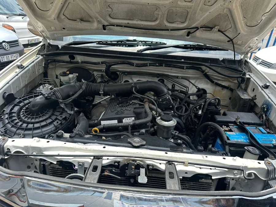 Used 2014 Toyota Hilux 2.7 Raider - Happy DC Motors Used 2014 Toyota Hilux 2.7 Raider - Happy DC Motors