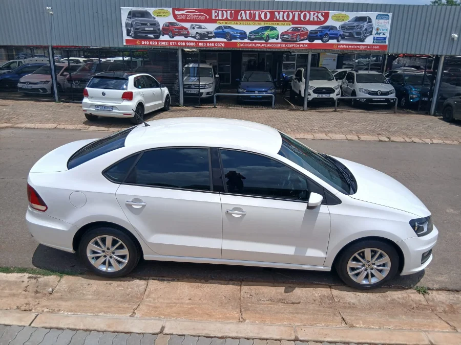 Used 2017 Volkswagen Polo sedan 1.6 Comfortline - Edu Auto Motors Used 2017 Volkswagen Polo sedan 1.6 Comfortline - Edu Auto Motors