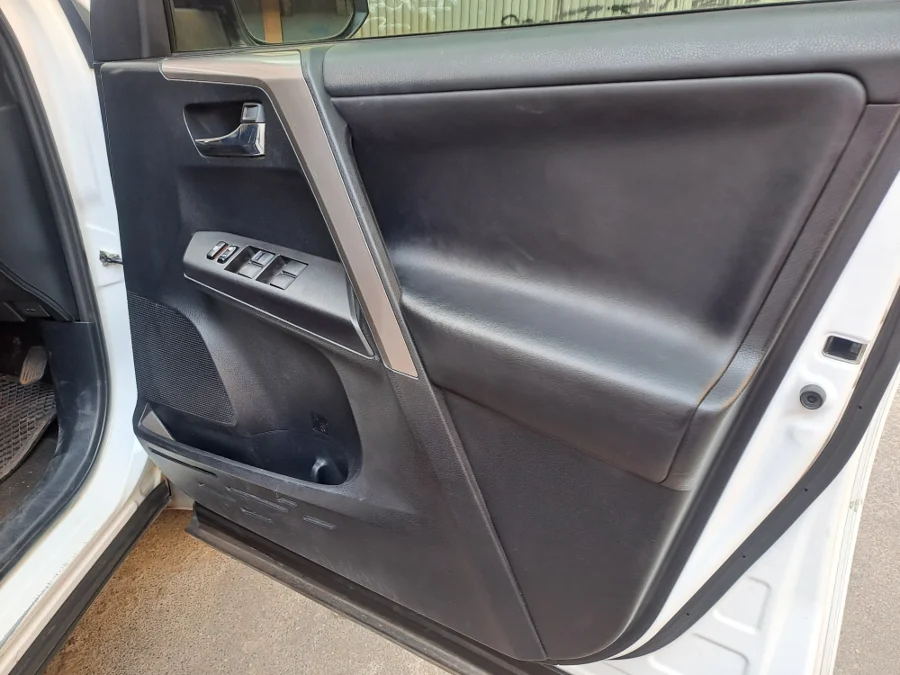 Used 2018 Toyota RAV4 2.0 VX auto - Freeman Cars