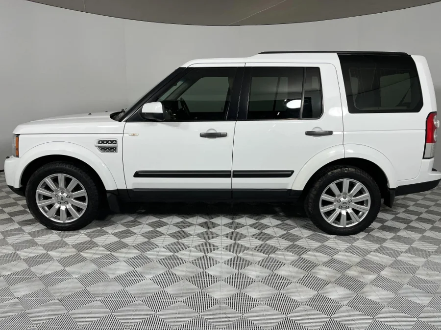 Used 2013 Land Rover Discovery SDV6 SE - WeBuyCars The Dome