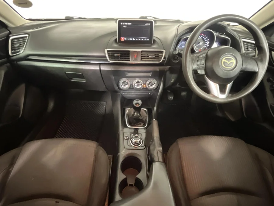 Used 2015 Mazda Mazda3 sedan 1.6 Dynamic - WeBuyCars Silverlakes